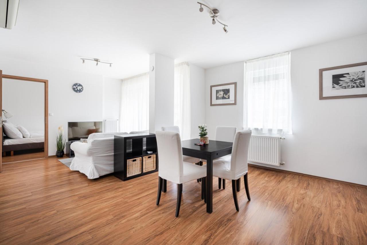 White Cascade Realty Apartment Budapest Eksteriør billede