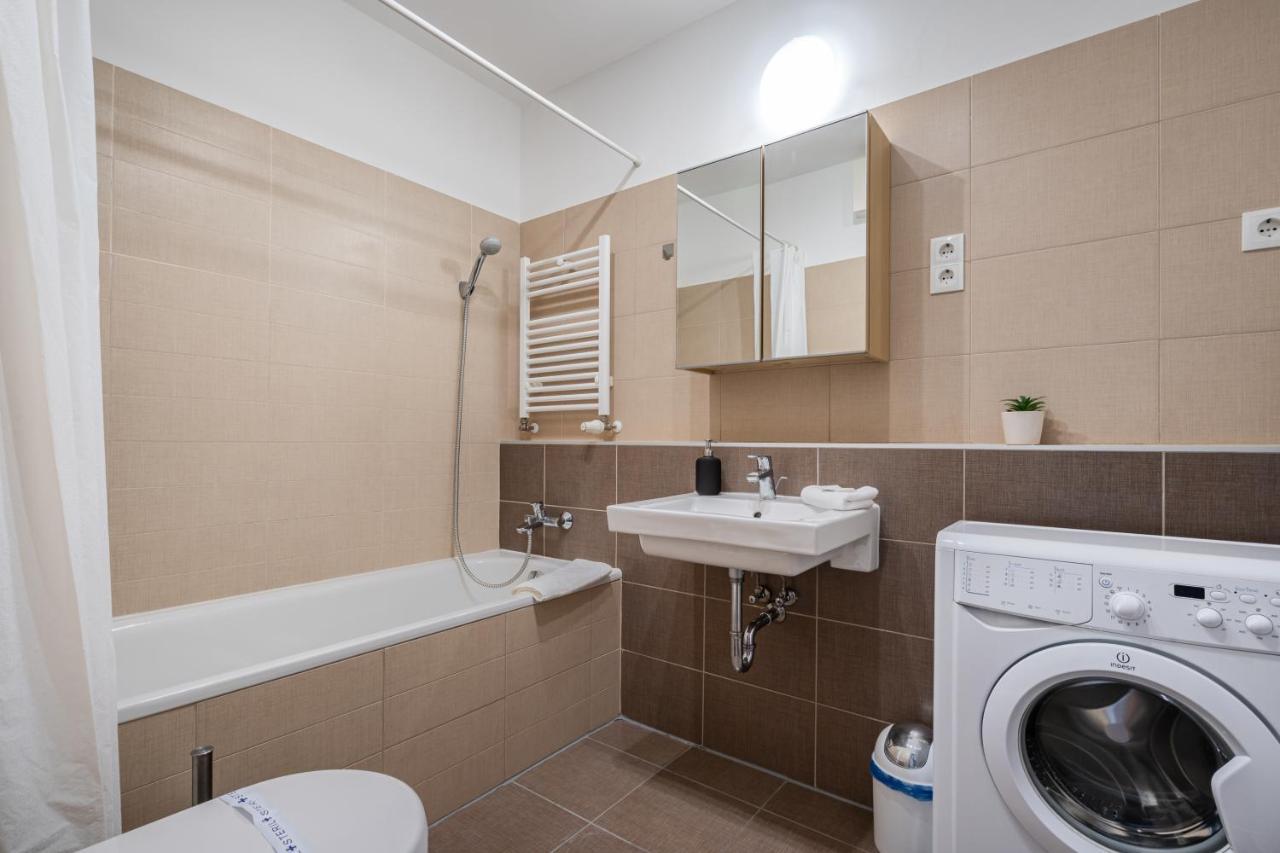 White Cascade Realty Apartment Budapest Eksteriør billede